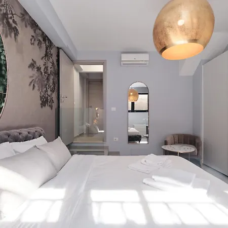 Gemelli Suite Design con Jacuzzi By HÔTEA Roma