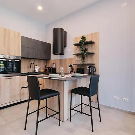 Apartamento Gemelli Suite Design con Jacuzzi By HÔTEA *