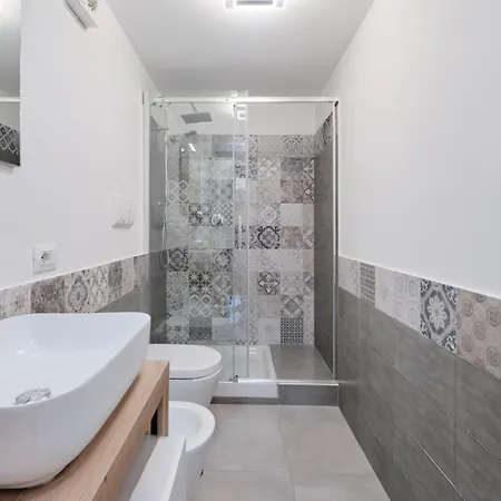 アパート Pordoi Loft Di Design Con Jacuzzi By Hotea ローマ