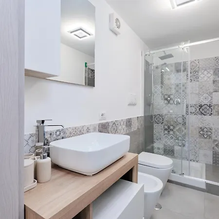 Gemelli Suite Design con Jacuzzi By HÔTEA Apartamento Roma
